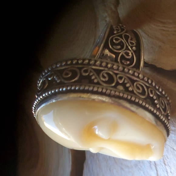New Carved Cream Goddess Face 925 Silver Ring. - Picture 5 of 10